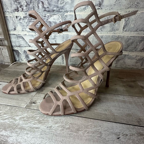 Schutz Juliana Caged Heel Nude - Picture 4 of 9